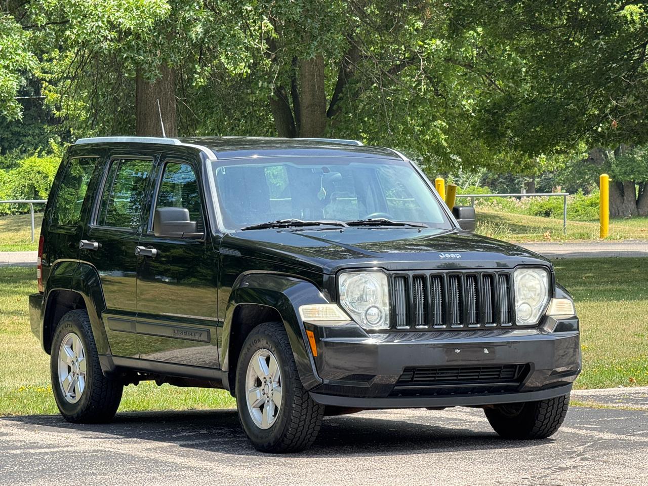 Jeep Liberty Sport 4WD 2011