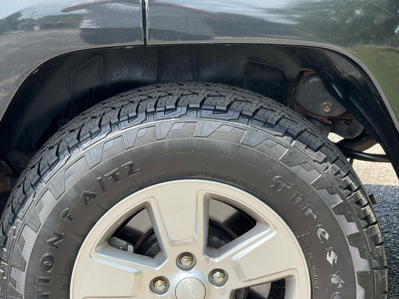 Jeep Liberty Sport 4WD 2011