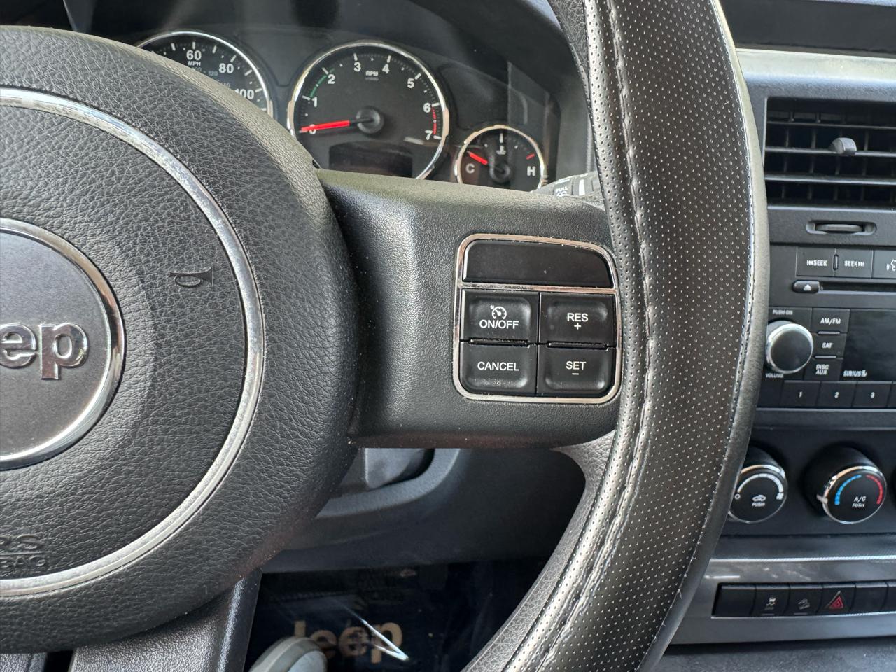 Jeep Liberty Sport 4WD 2011