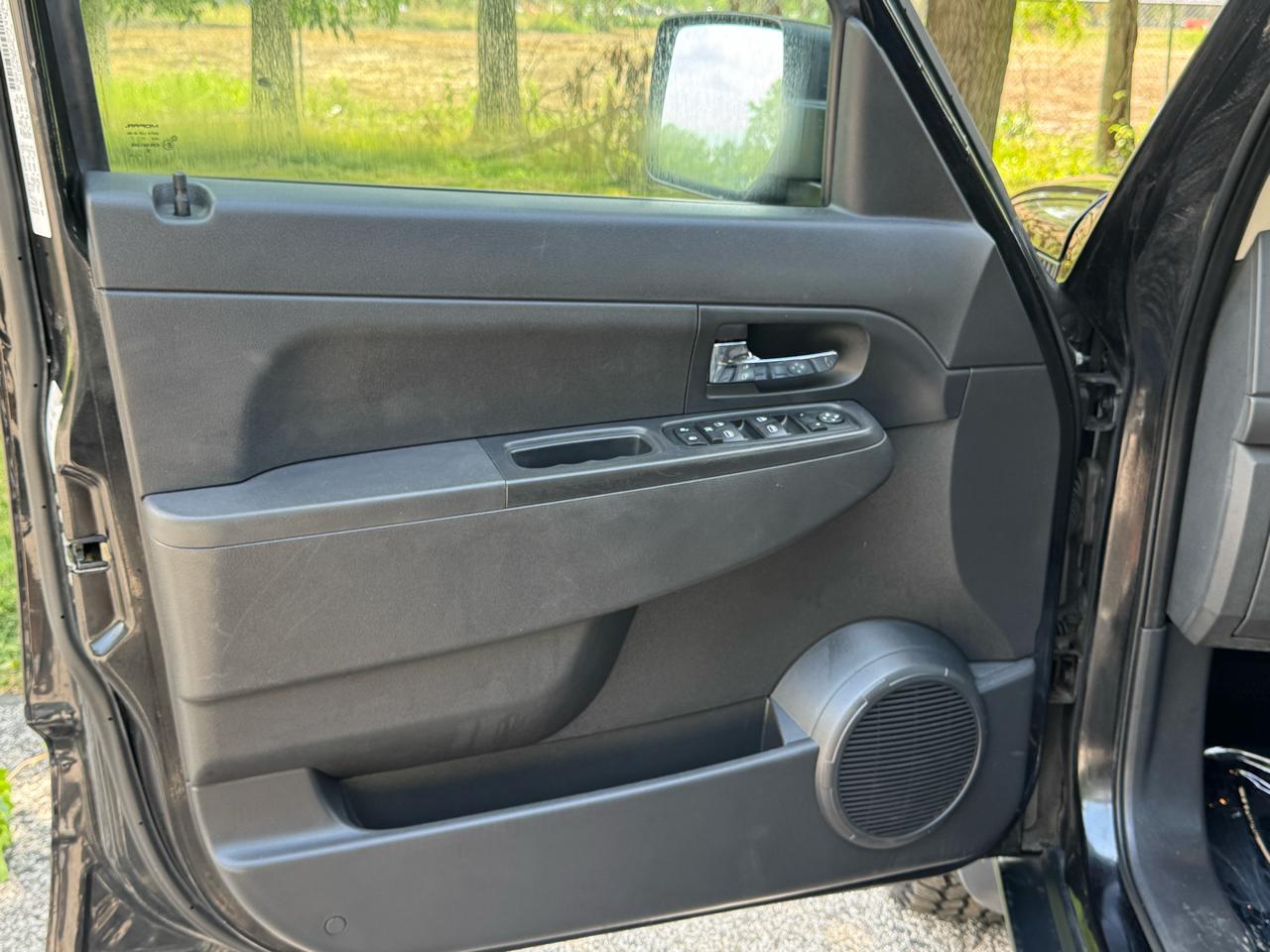 Jeep Liberty Sport 4WD 2011