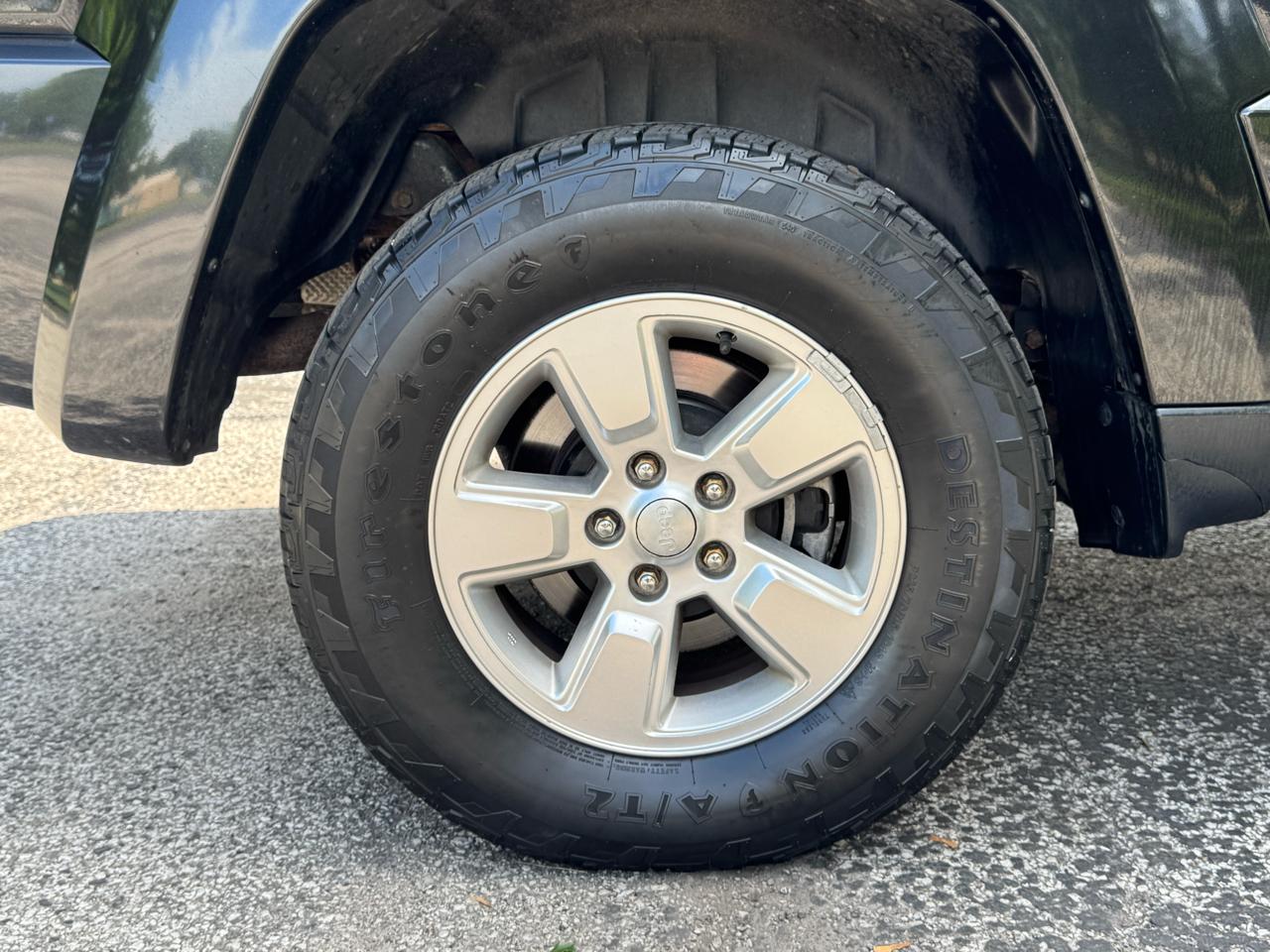 Jeep Liberty Sport 4WD 2011