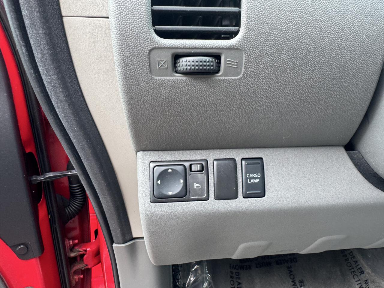 Nissan Frontier SL Crew Cab 4WD 2011
