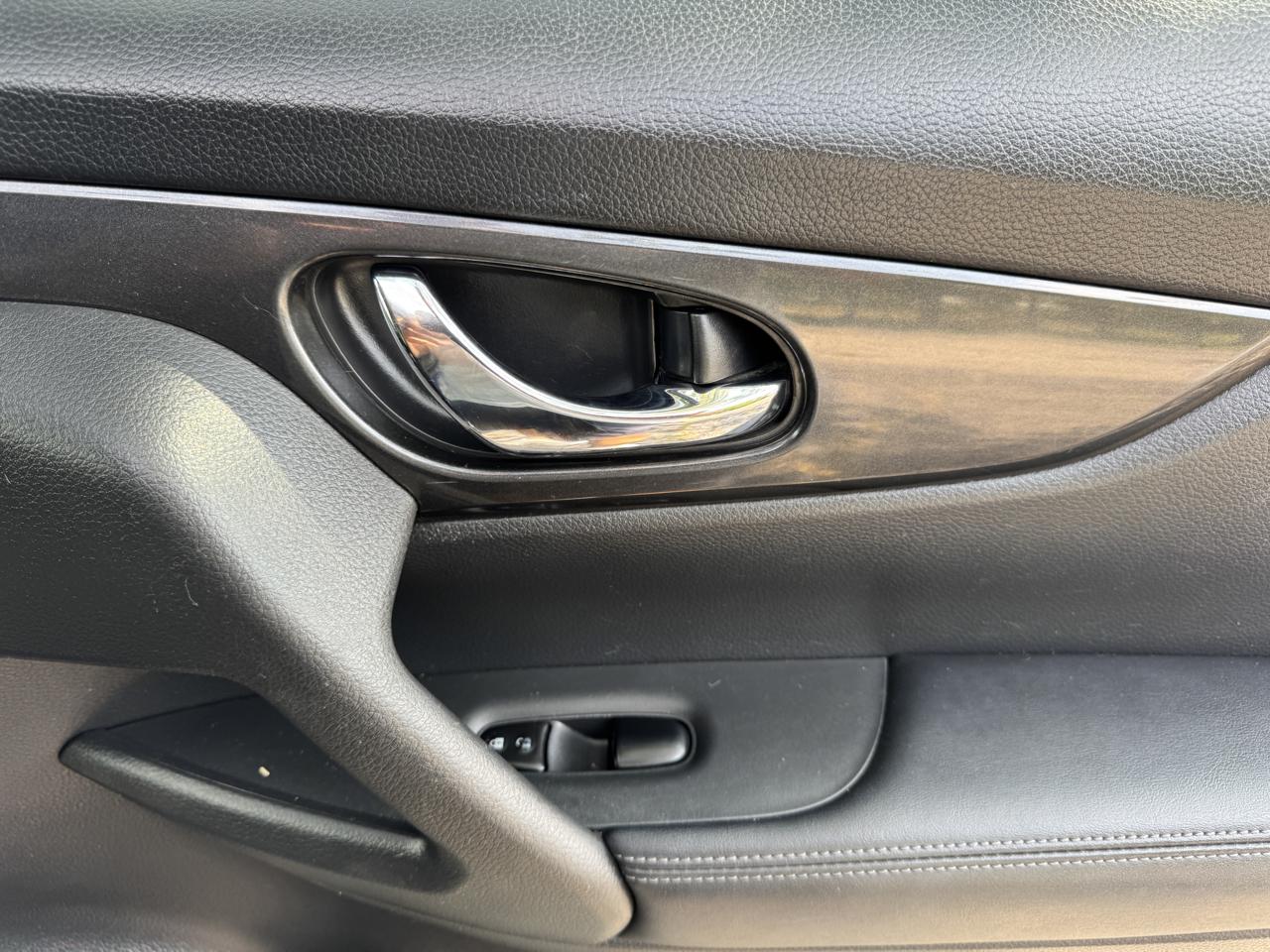 Nissan Rogue SV AWD 2018