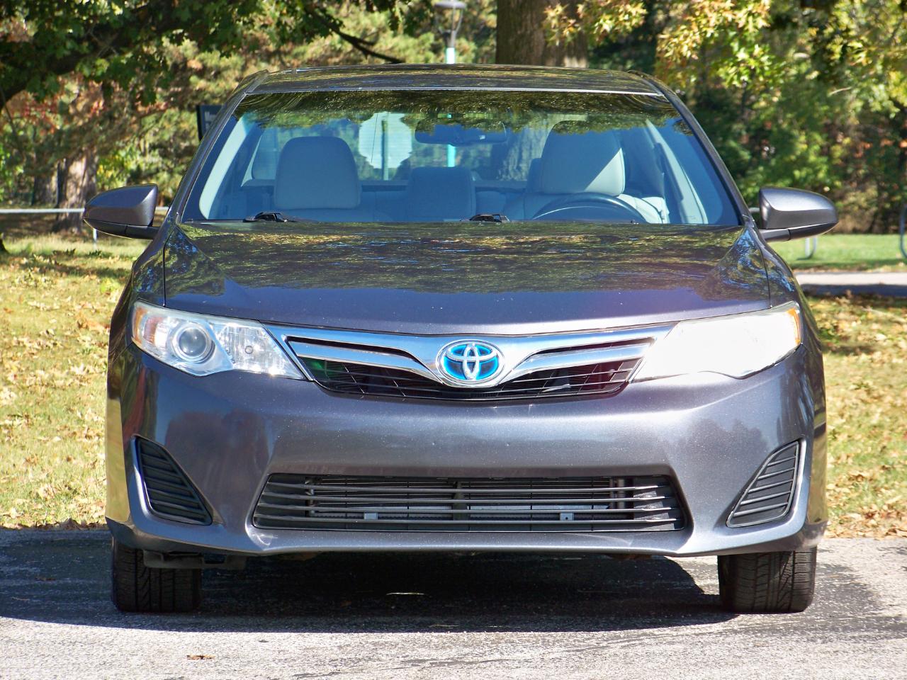 Toyota Camry Hybrid XLE 2014