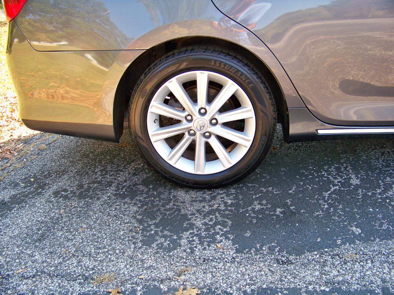 Toyota Camry Hybrid XLE 2014