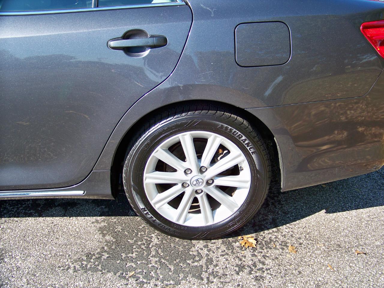 Toyota Camry Hybrid XLE 2014