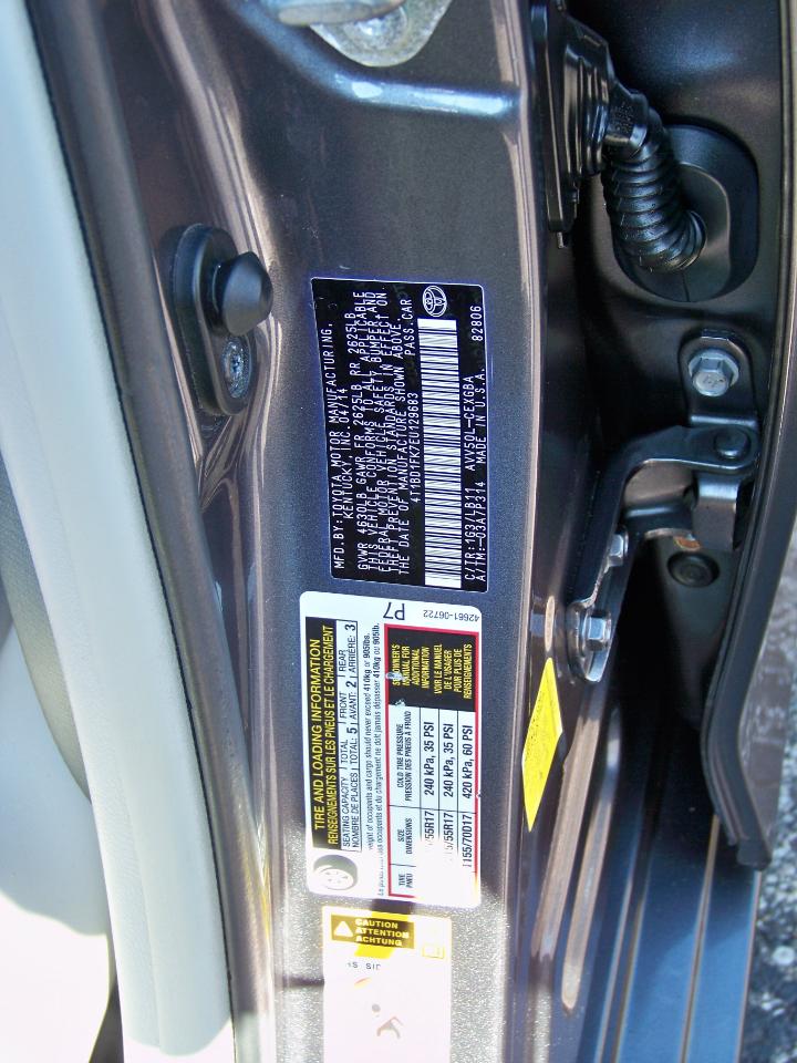 Toyota Camry Hybrid XLE 2014