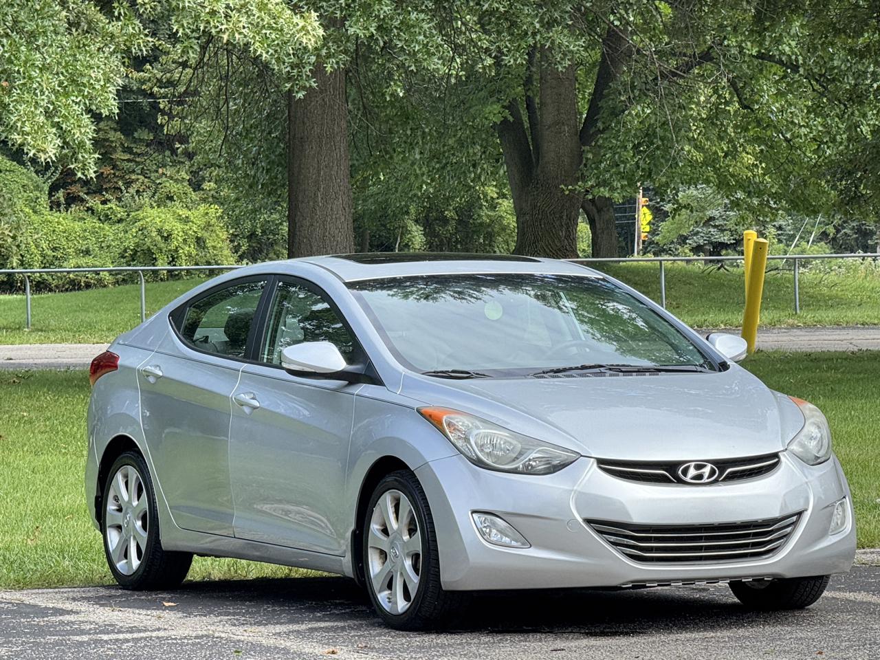 Hyundai Elantra Limited 2013