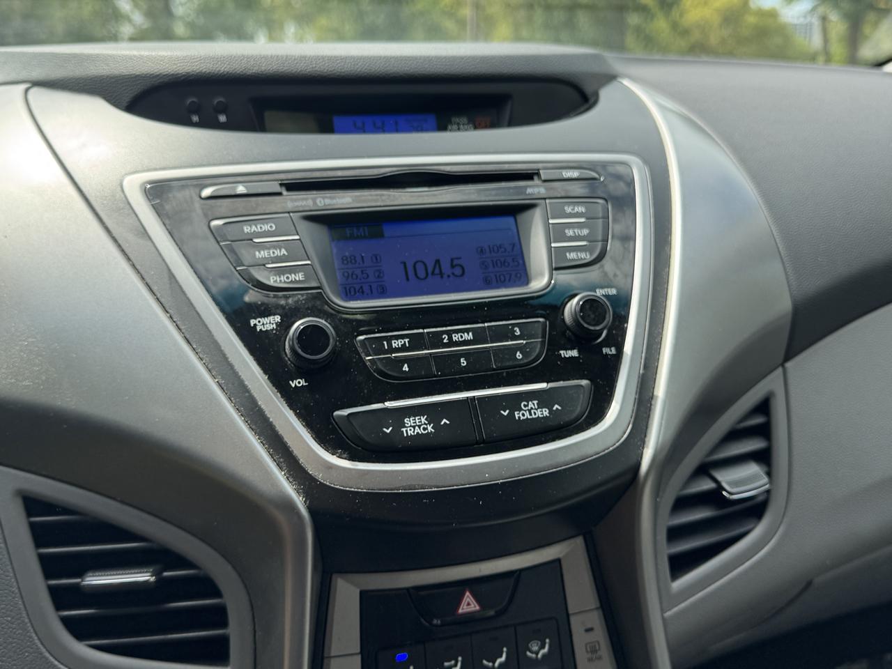 Hyundai Elantra Limited 2013