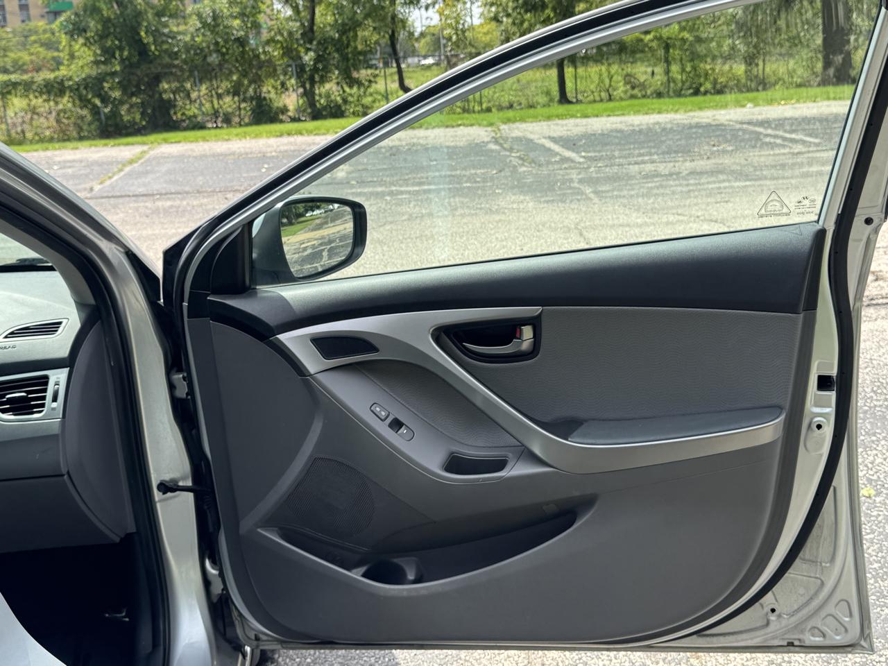 Hyundai Elantra Limited 2013