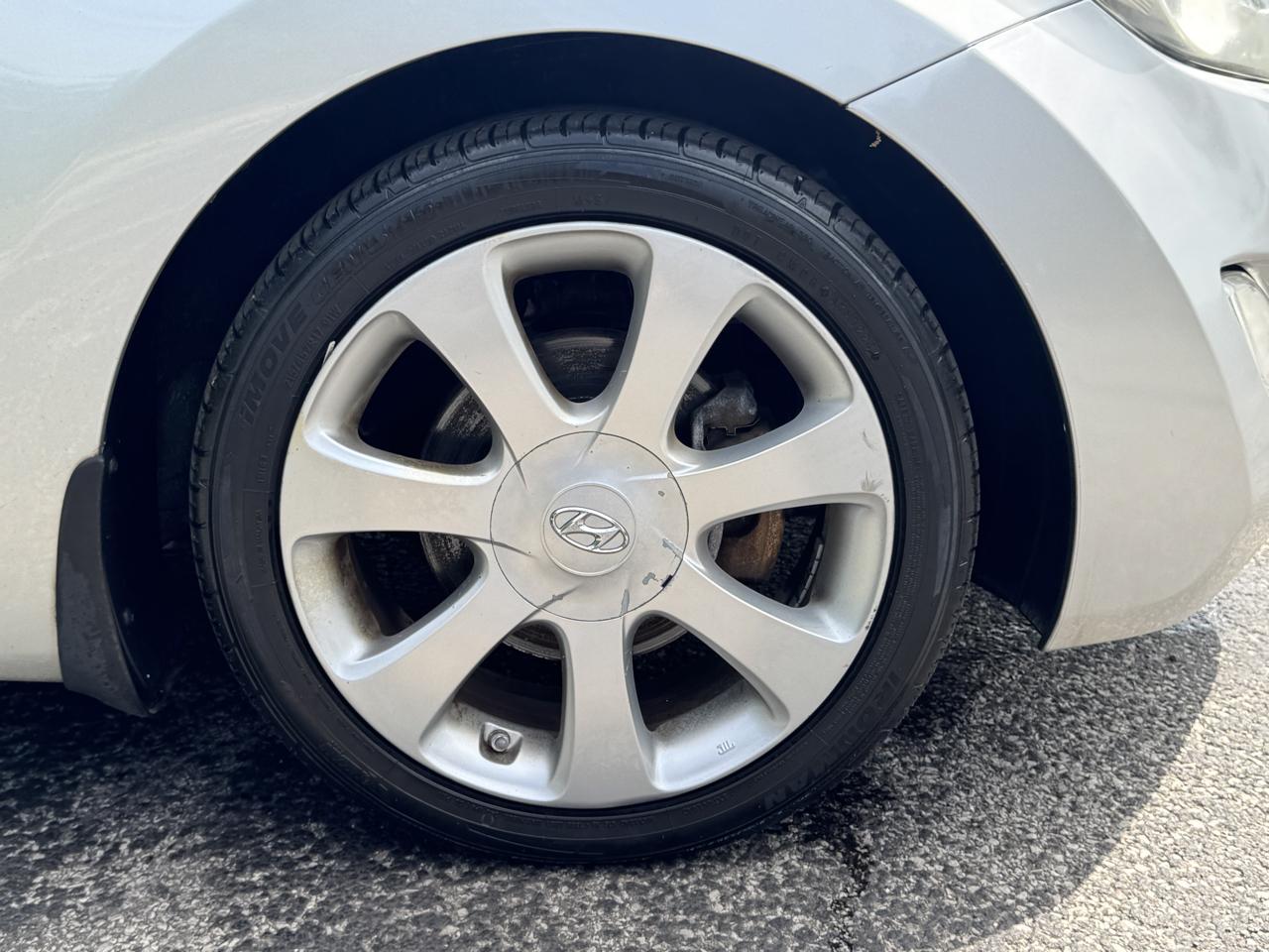 Hyundai Elantra Limited 2013