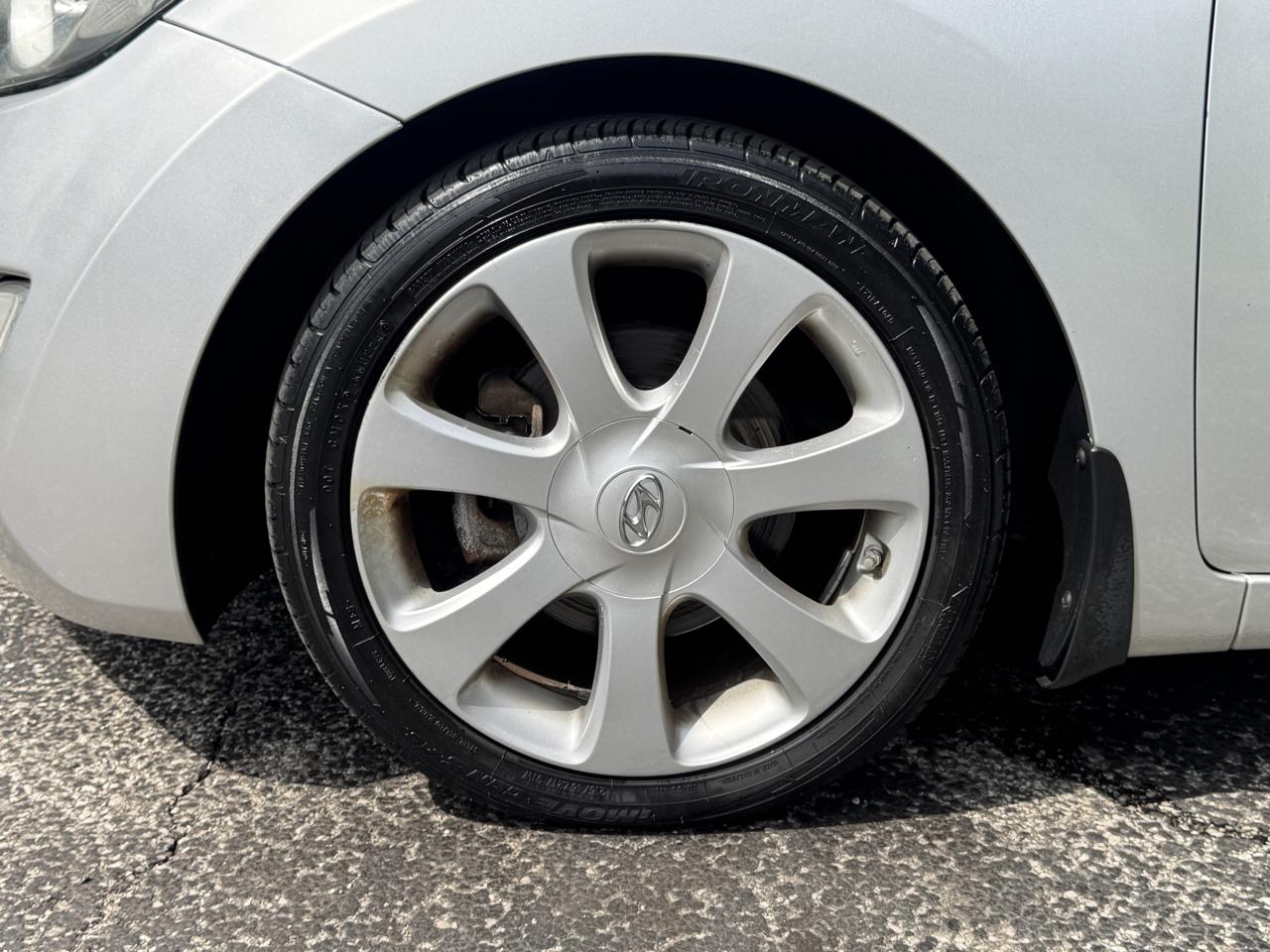 Hyundai Elantra Limited 2013