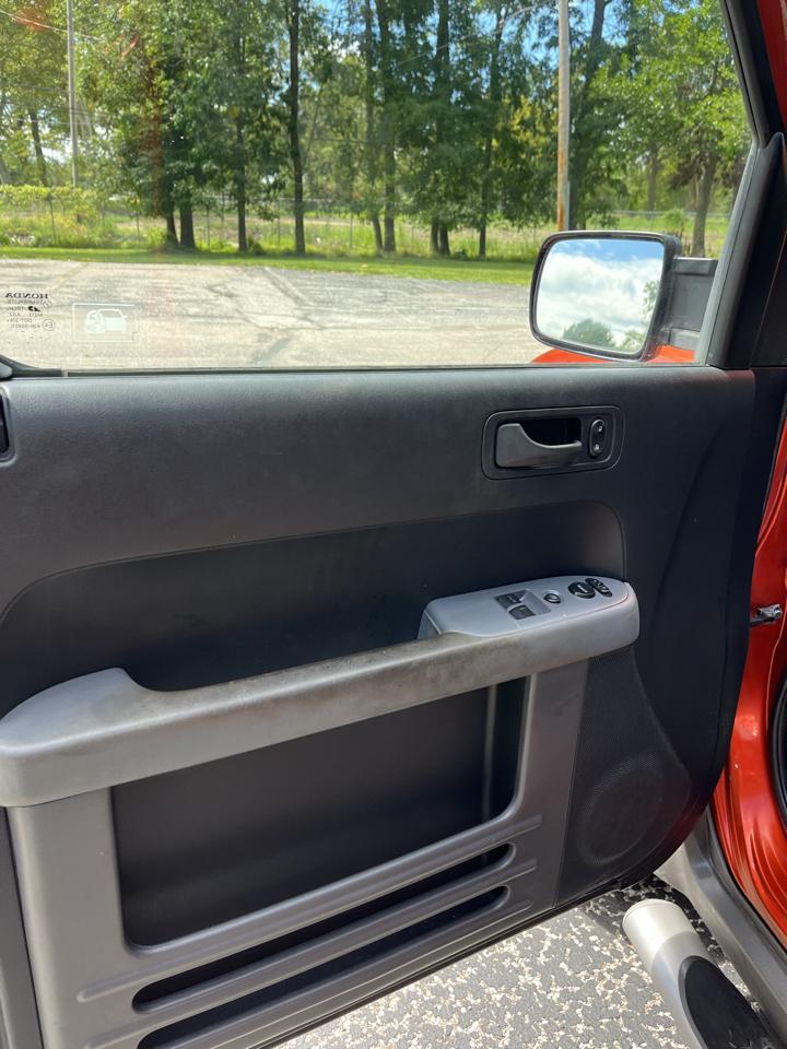 Honda Element EX 2WD AT 2004