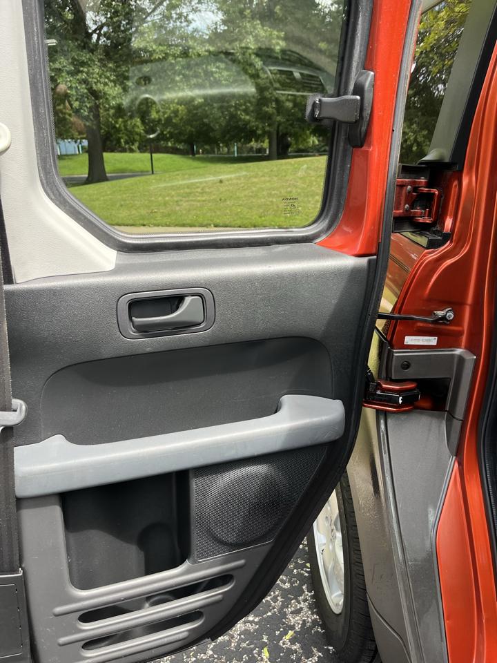 Honda Element EX 2WD AT 2004
