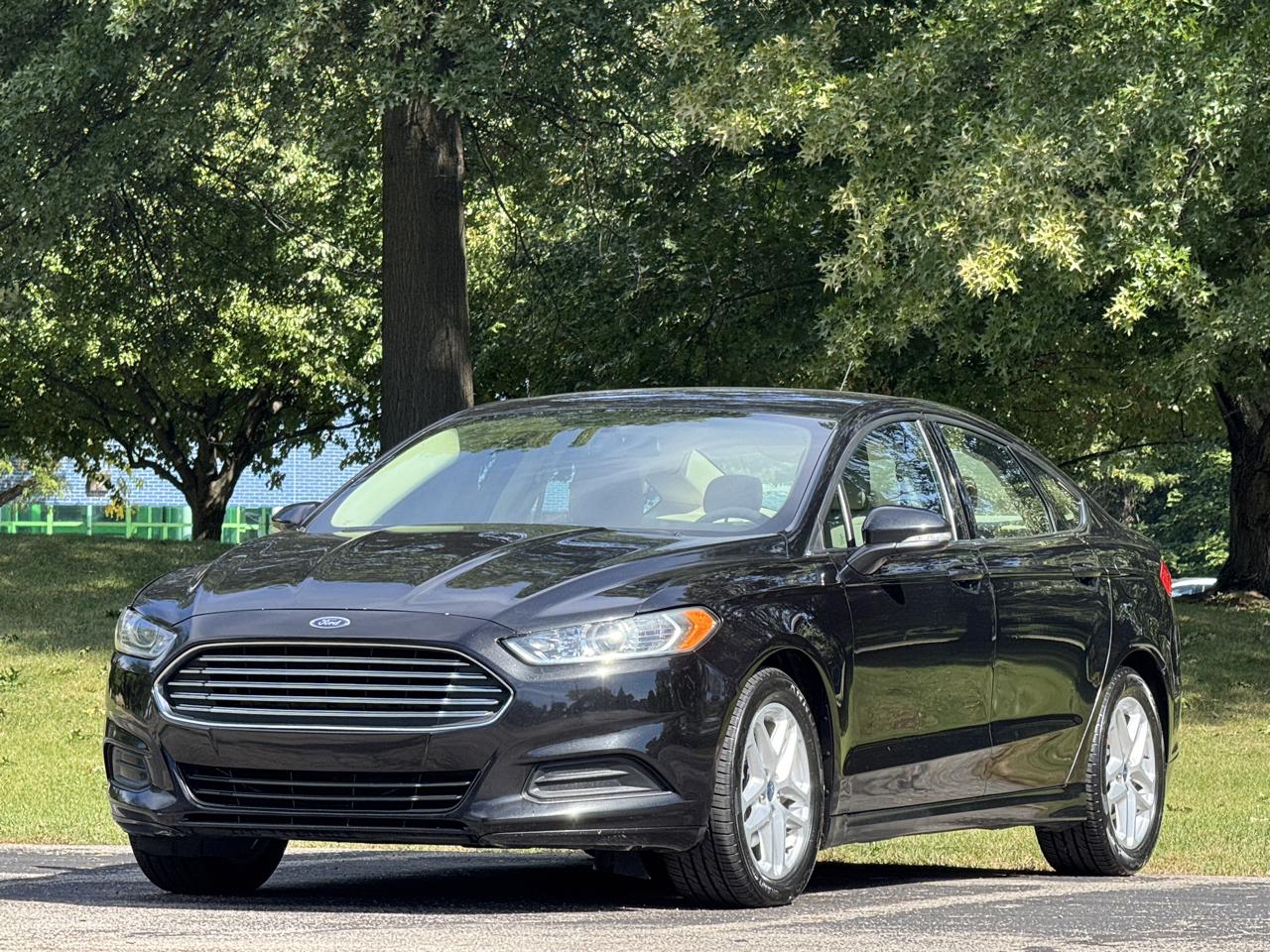 Ford Fusion photo 4