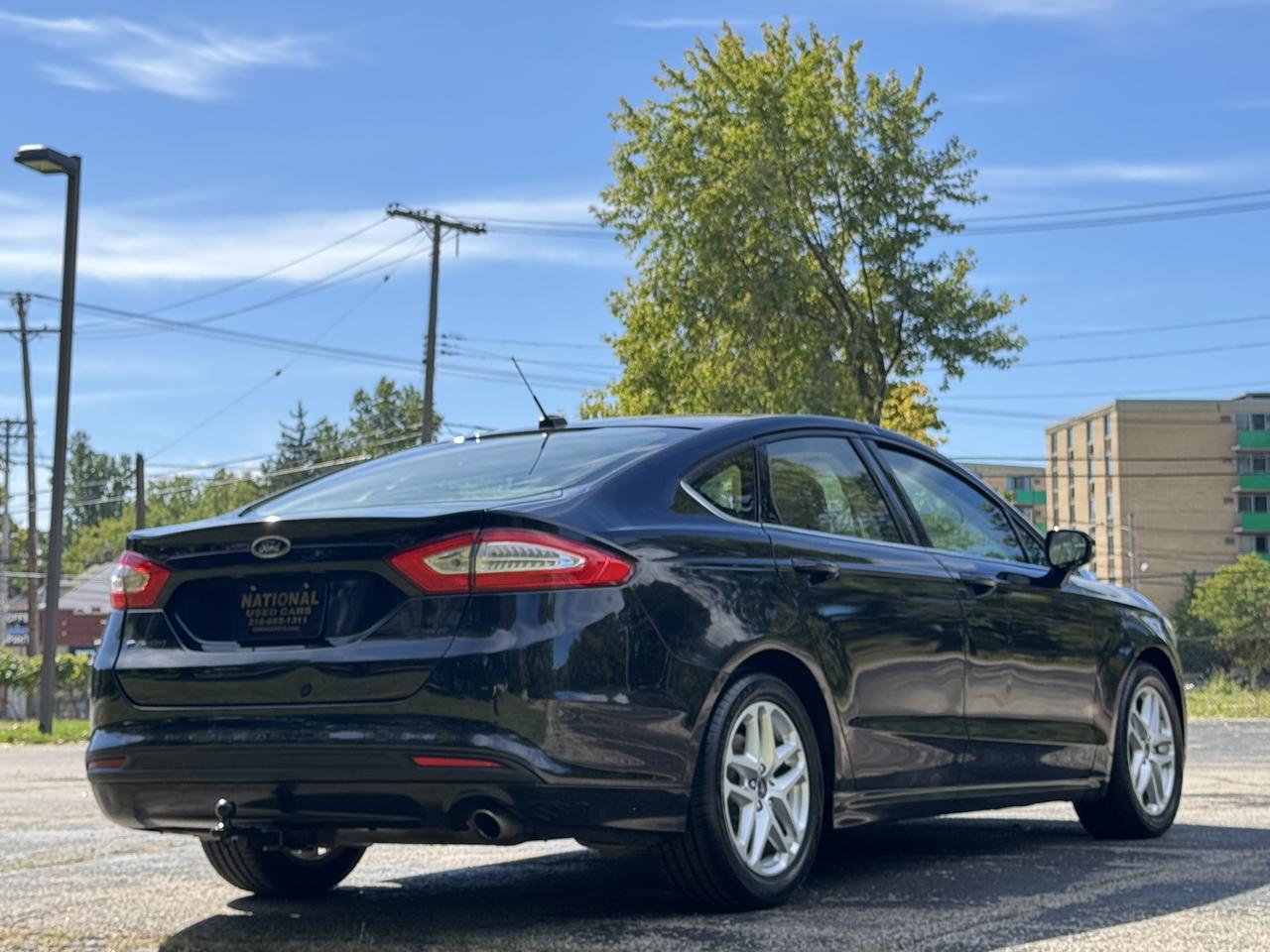Ford Fusion photo 8