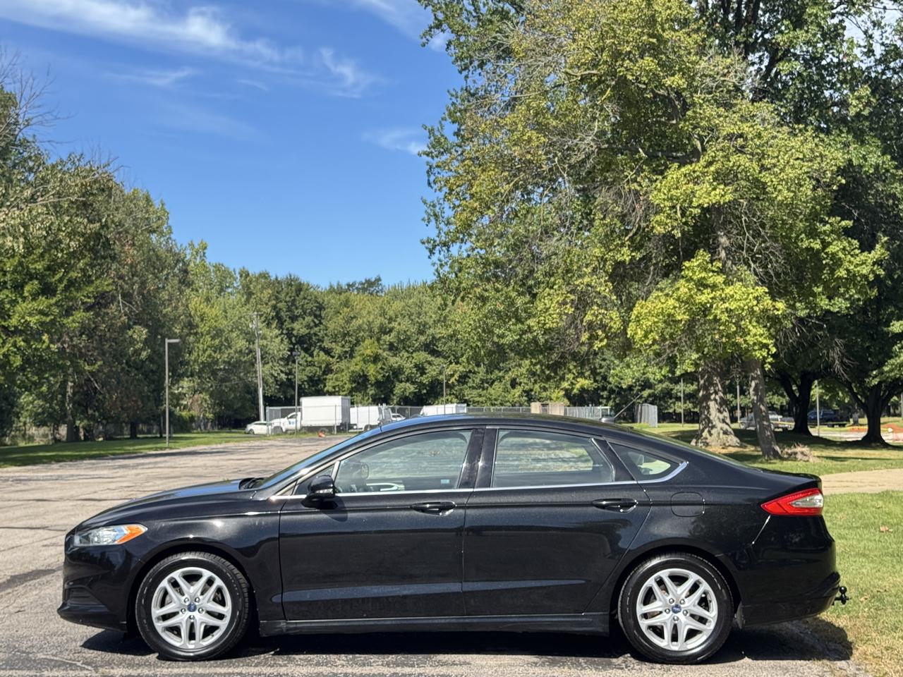 Ford Fusion photo 10