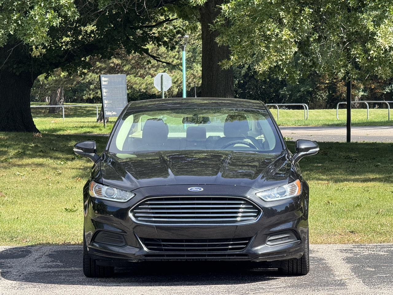 Ford Fusion photo 11