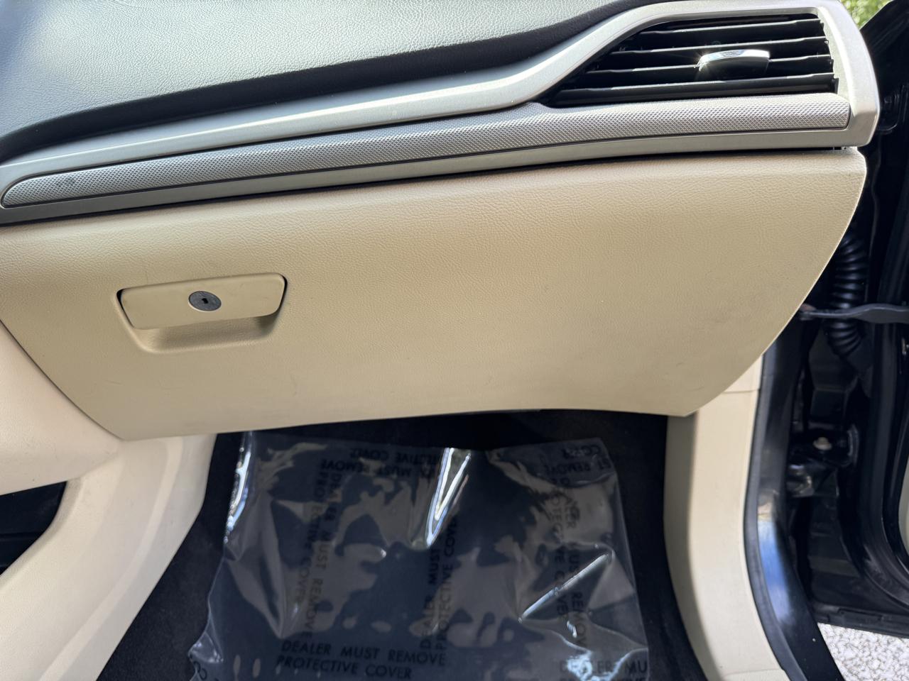 Ford Fusion photo 35