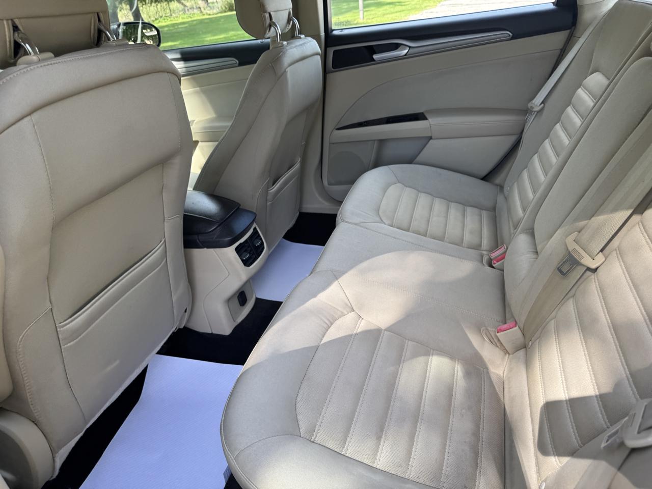 Ford Fusion photo 43