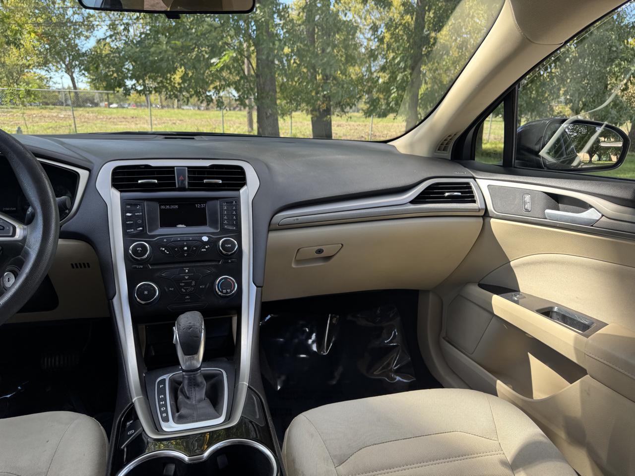 Ford Fusion photo 47