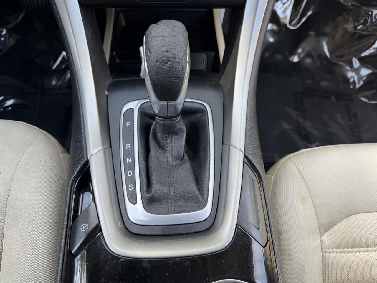 Ford Fusion photo 48
