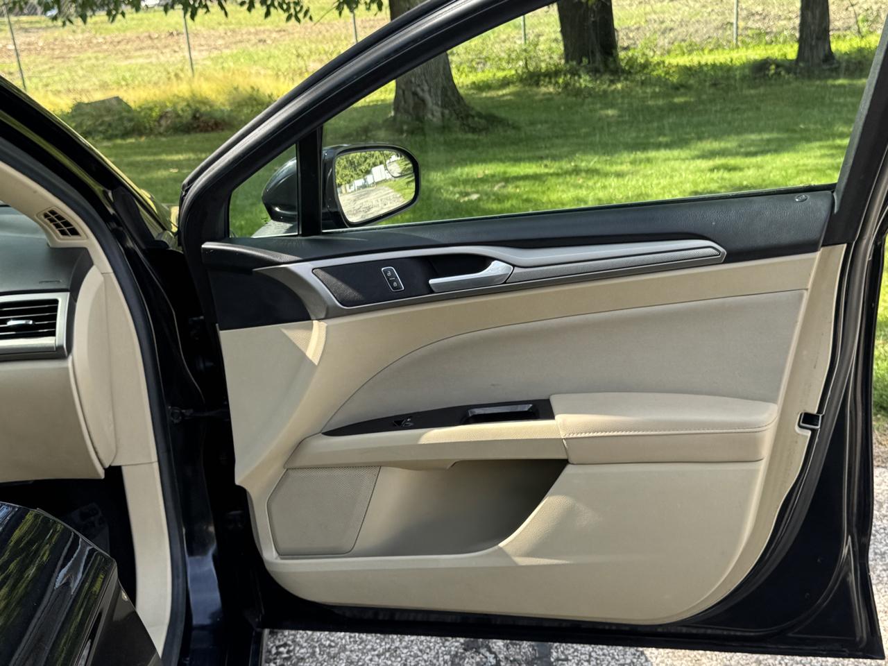 Ford Fusion photo 58