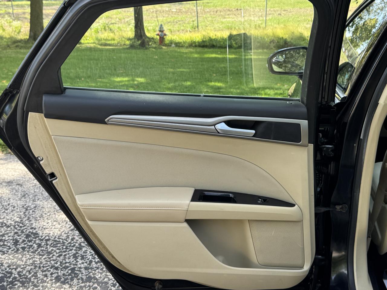 Ford Fusion photo 59