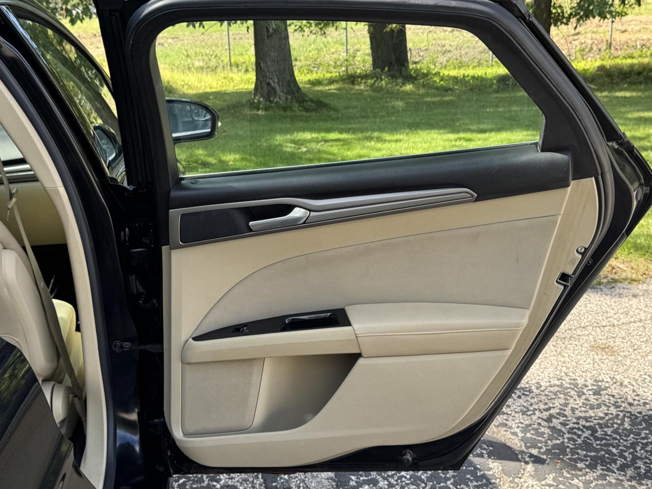 Ford Fusion photo 60