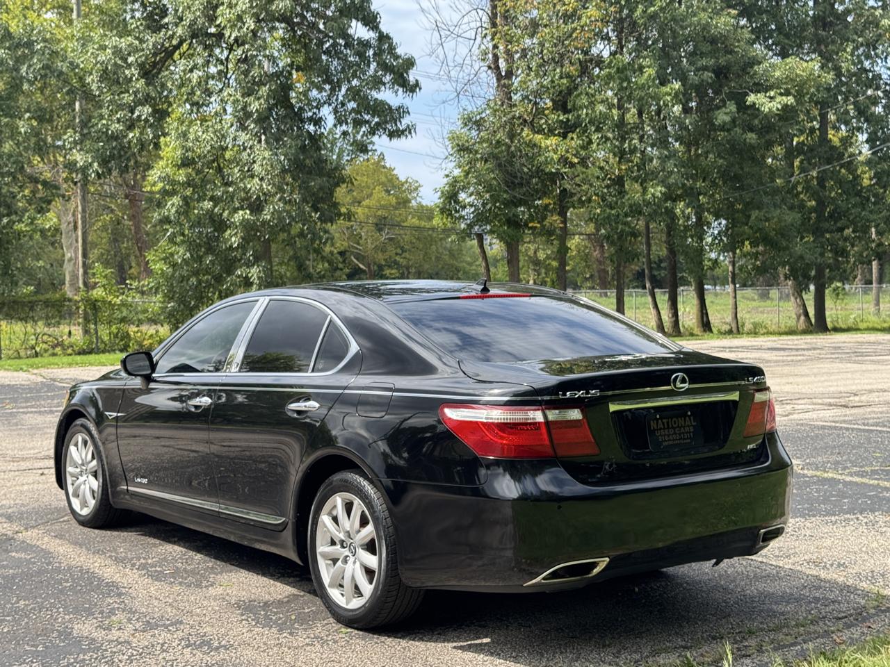Lexus LS 460 Luxury Sedan AWD 2009
