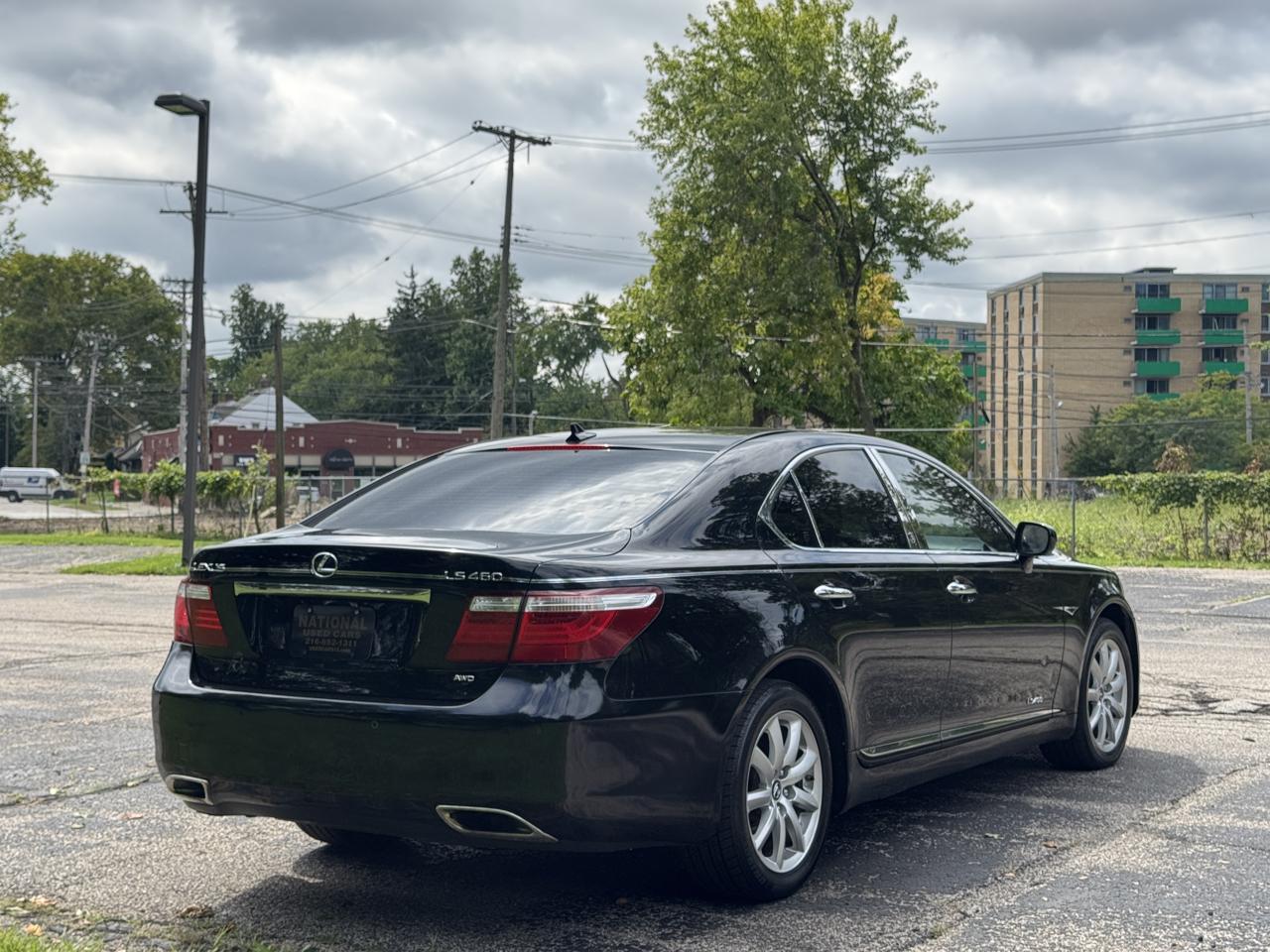 Lexus LS 460 Luxury Sedan AWD 2009