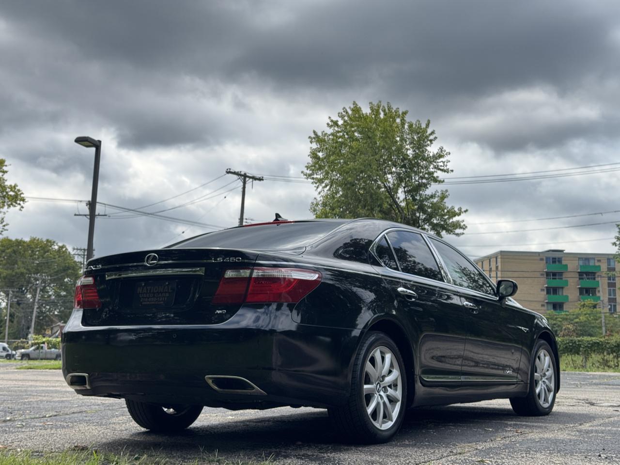 Lexus LS 460 Luxury Sedan AWD 2009