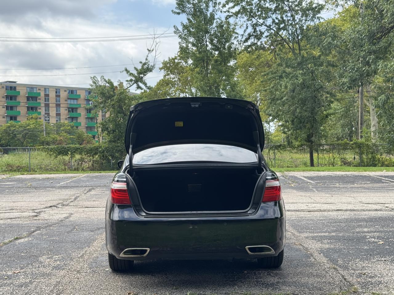 Lexus LS 460 Luxury Sedan AWD 2009