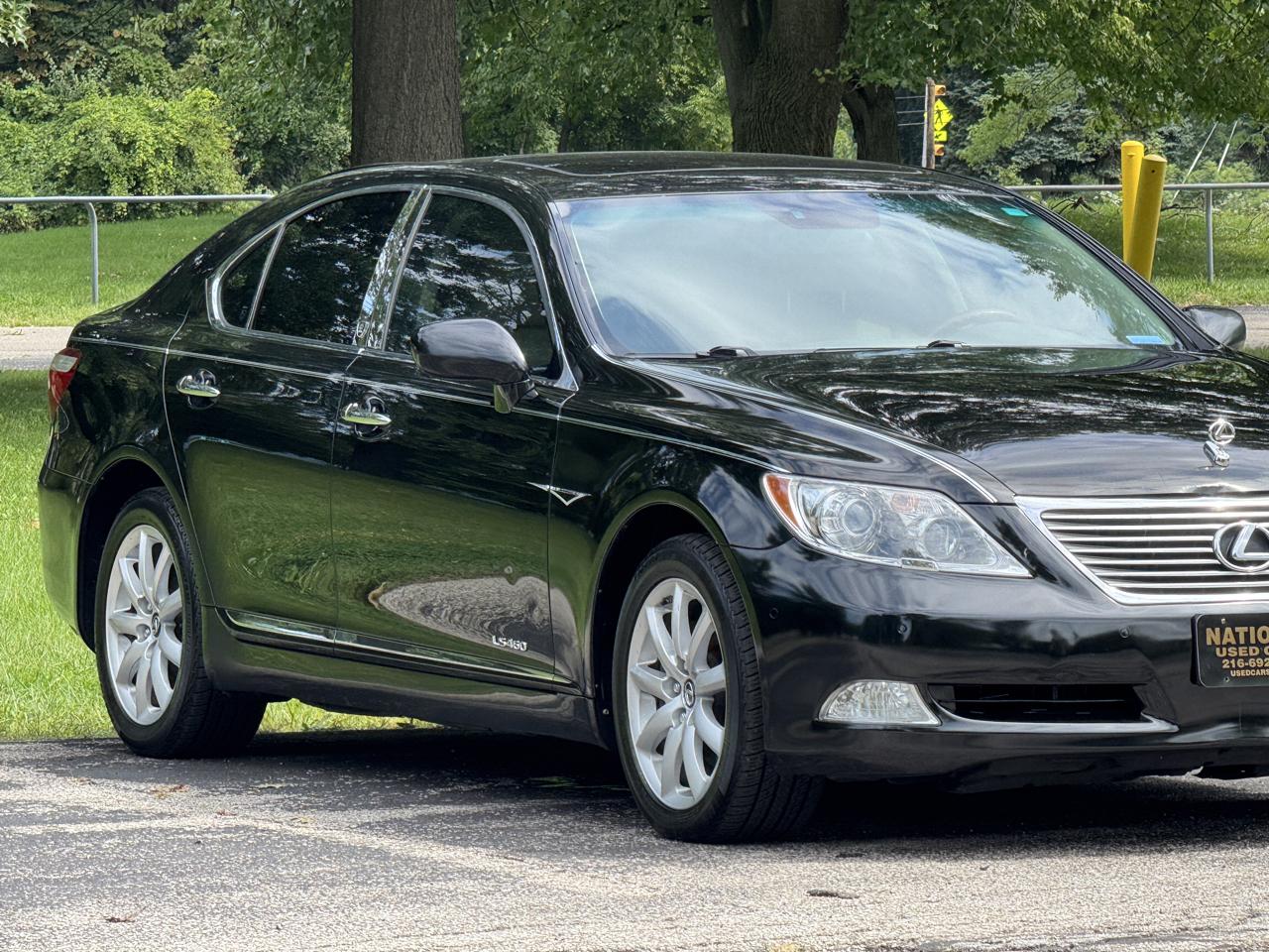 Lexus LS 460 Luxury Sedan AWD 2009