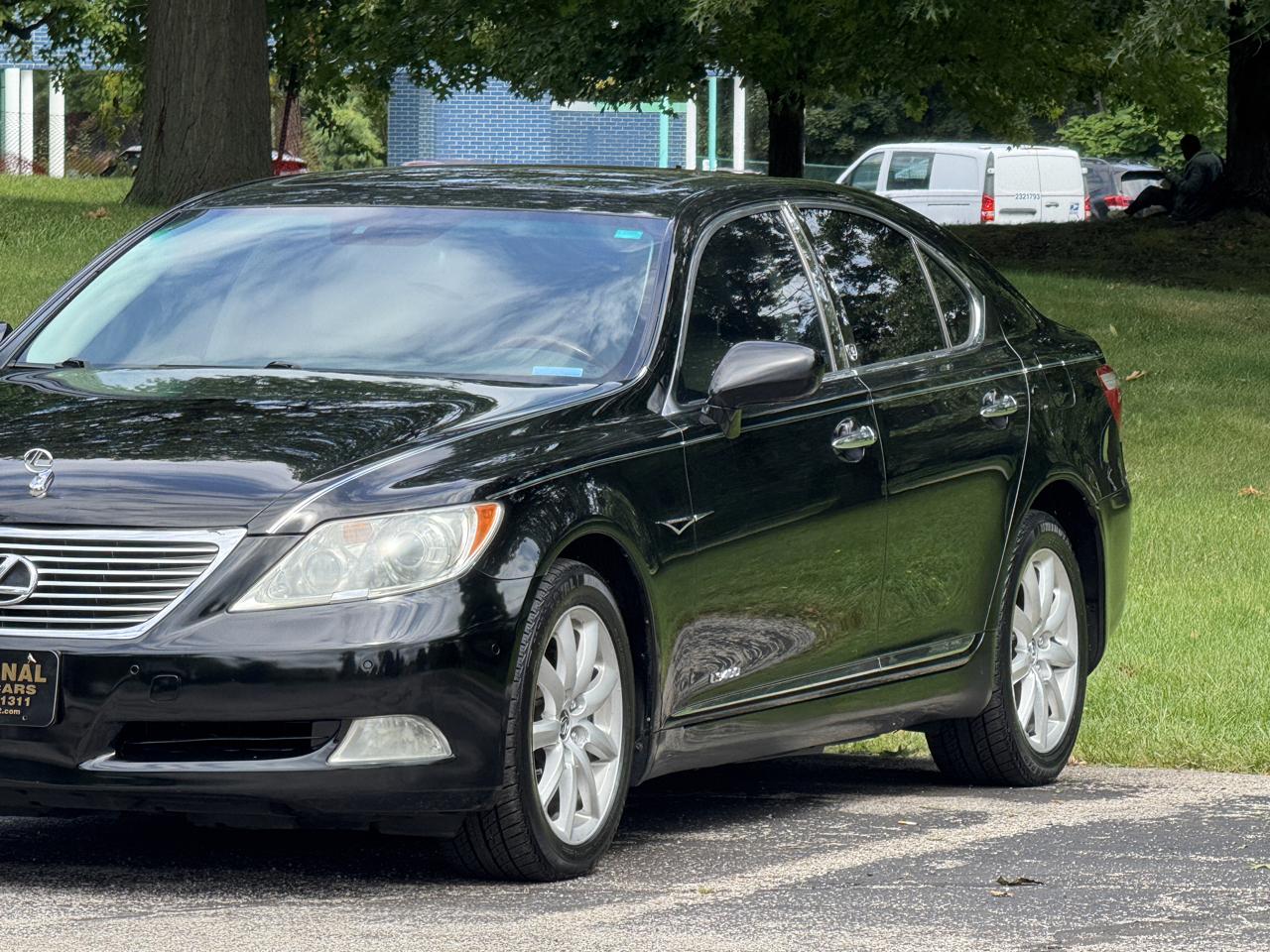 Lexus LS 460 Luxury Sedan AWD 2009