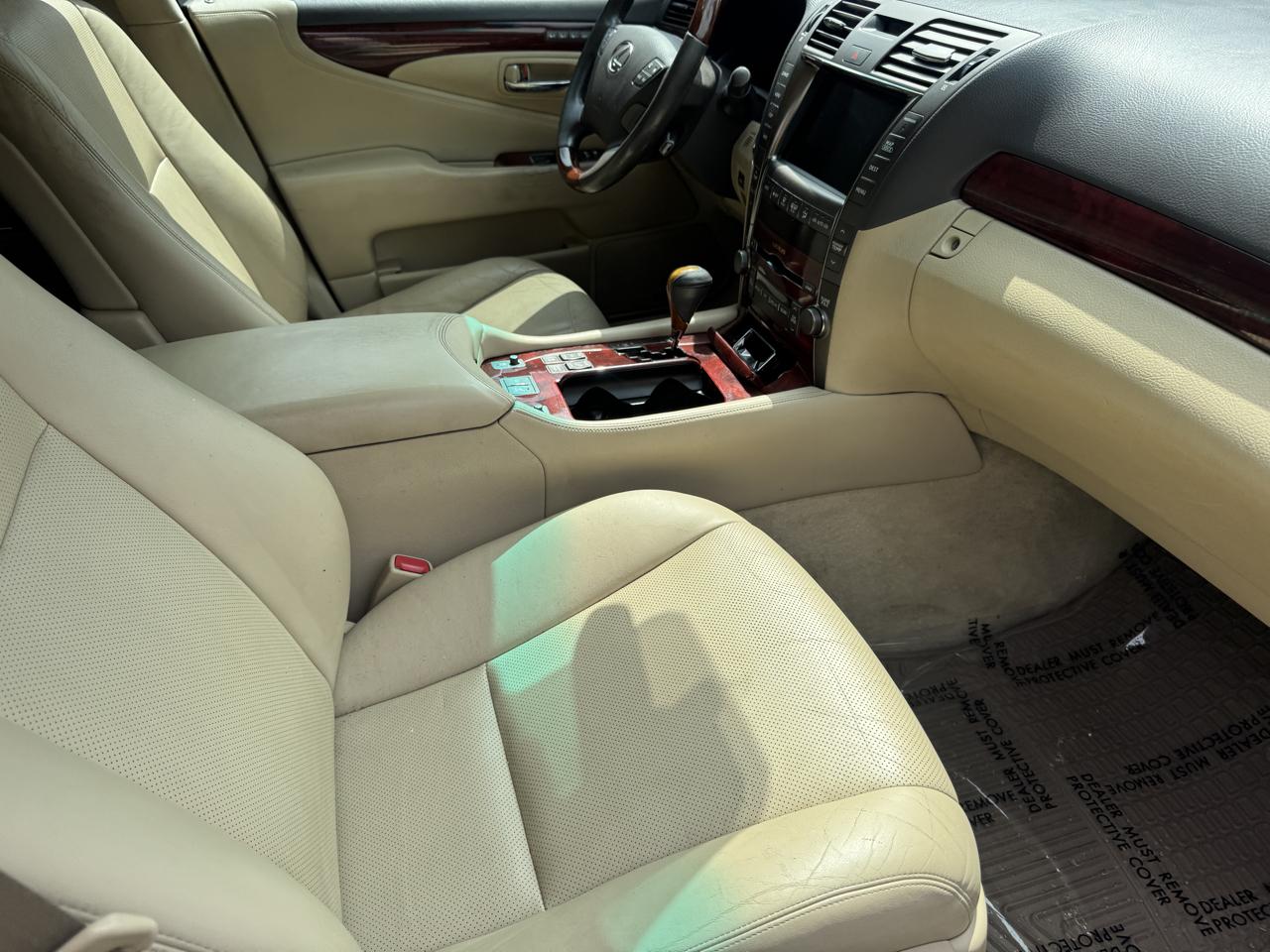 Lexus LS 460 Luxury Sedan AWD 2009