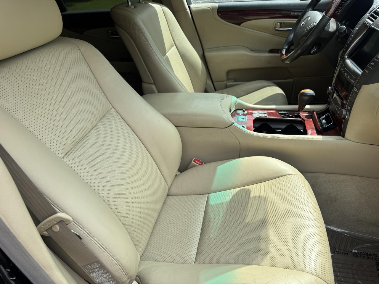 Lexus LS 460 Luxury Sedan AWD 2009