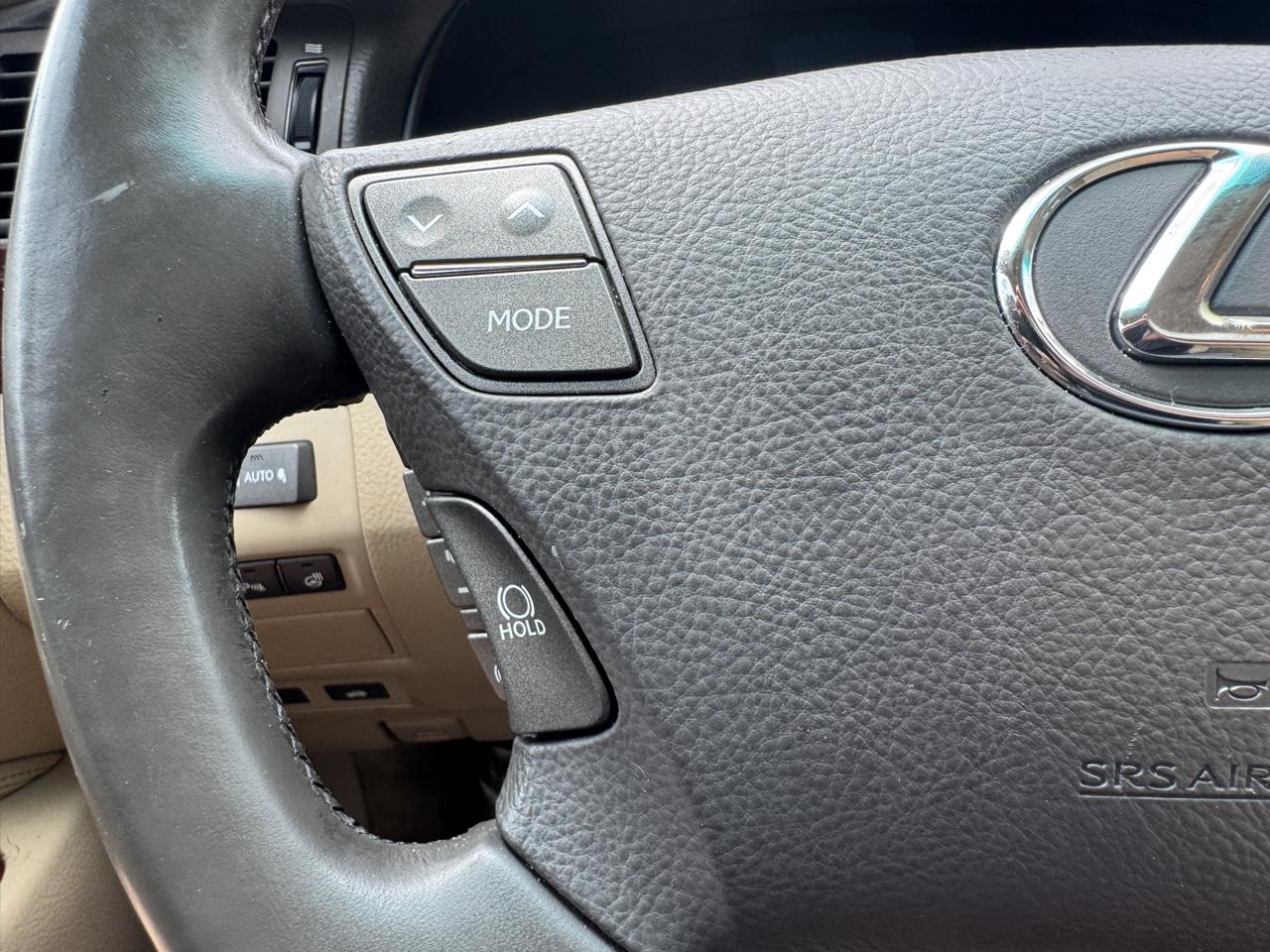 Lexus LS 460 Luxury Sedan AWD 2009