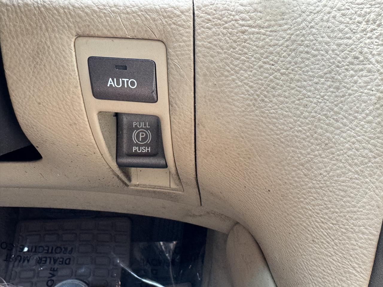 Lexus LS 460 Luxury Sedan AWD 2009