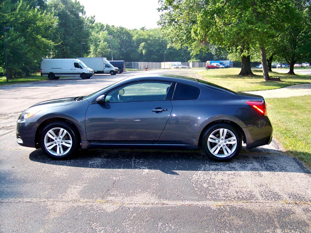 Nissan Altima 2.5 S CVT Coupe 2013