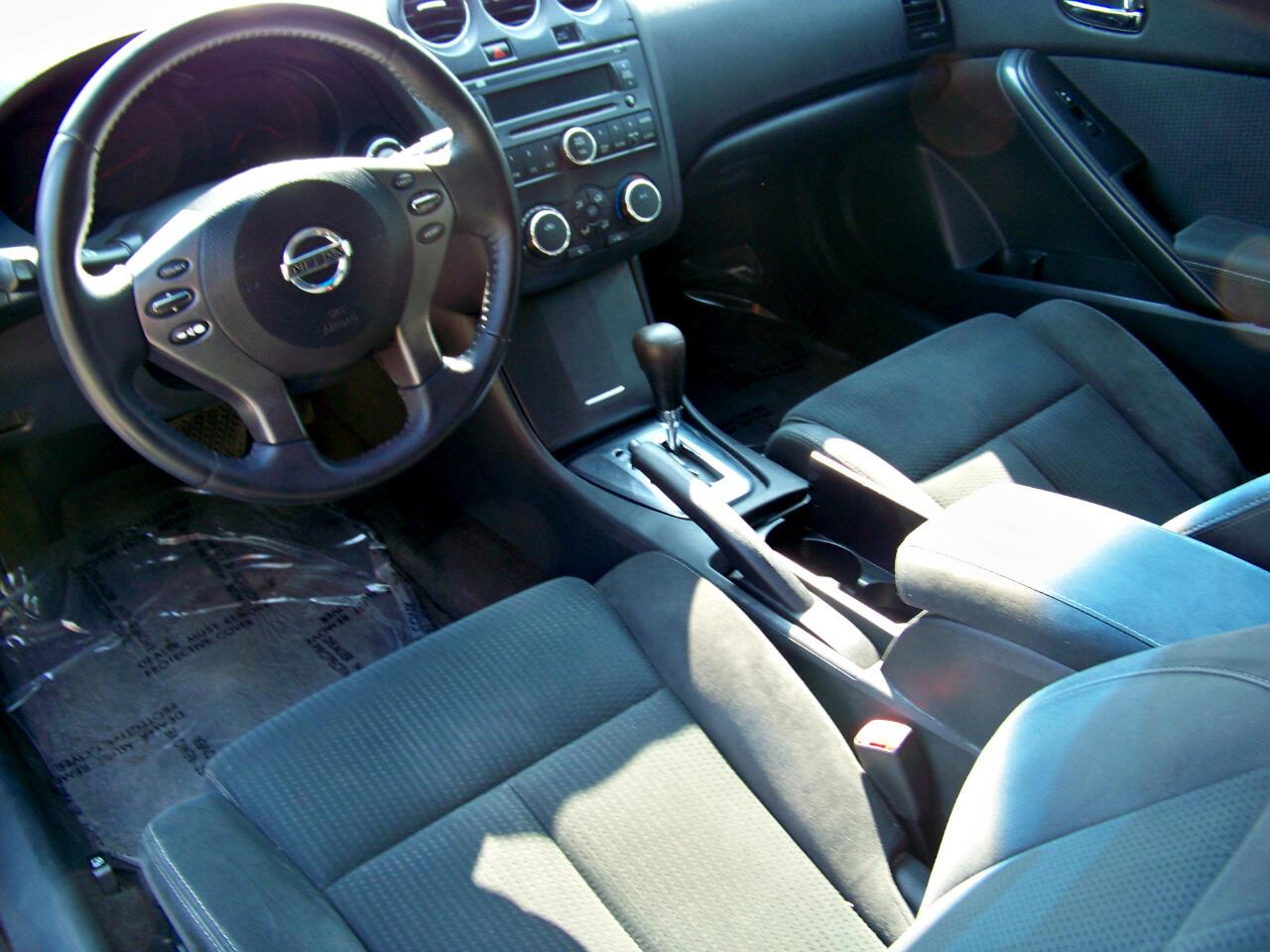Nissan Altima 2.5 S CVT Coupe 2013