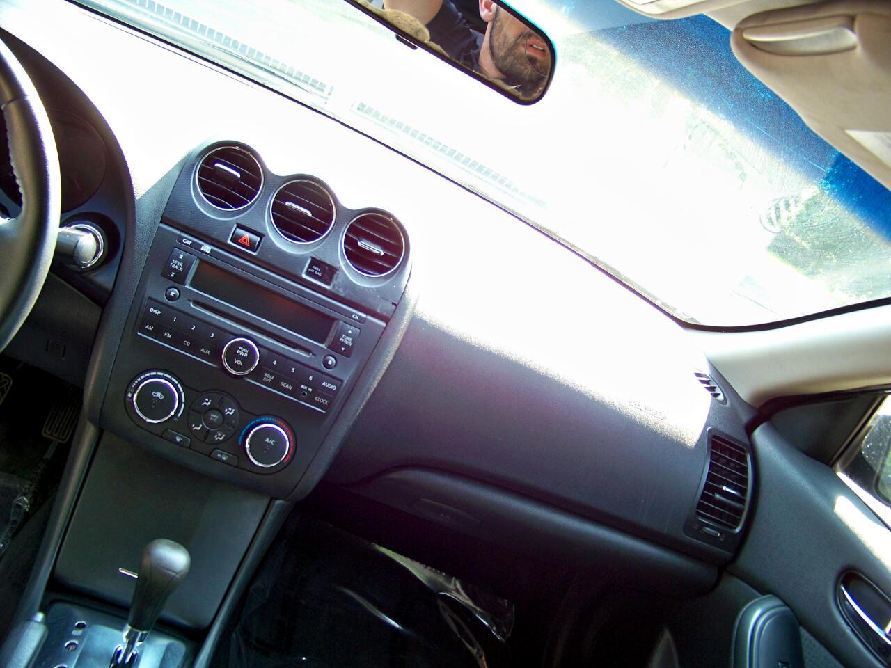 Nissan Altima 2.5 S CVT Coupe 2013