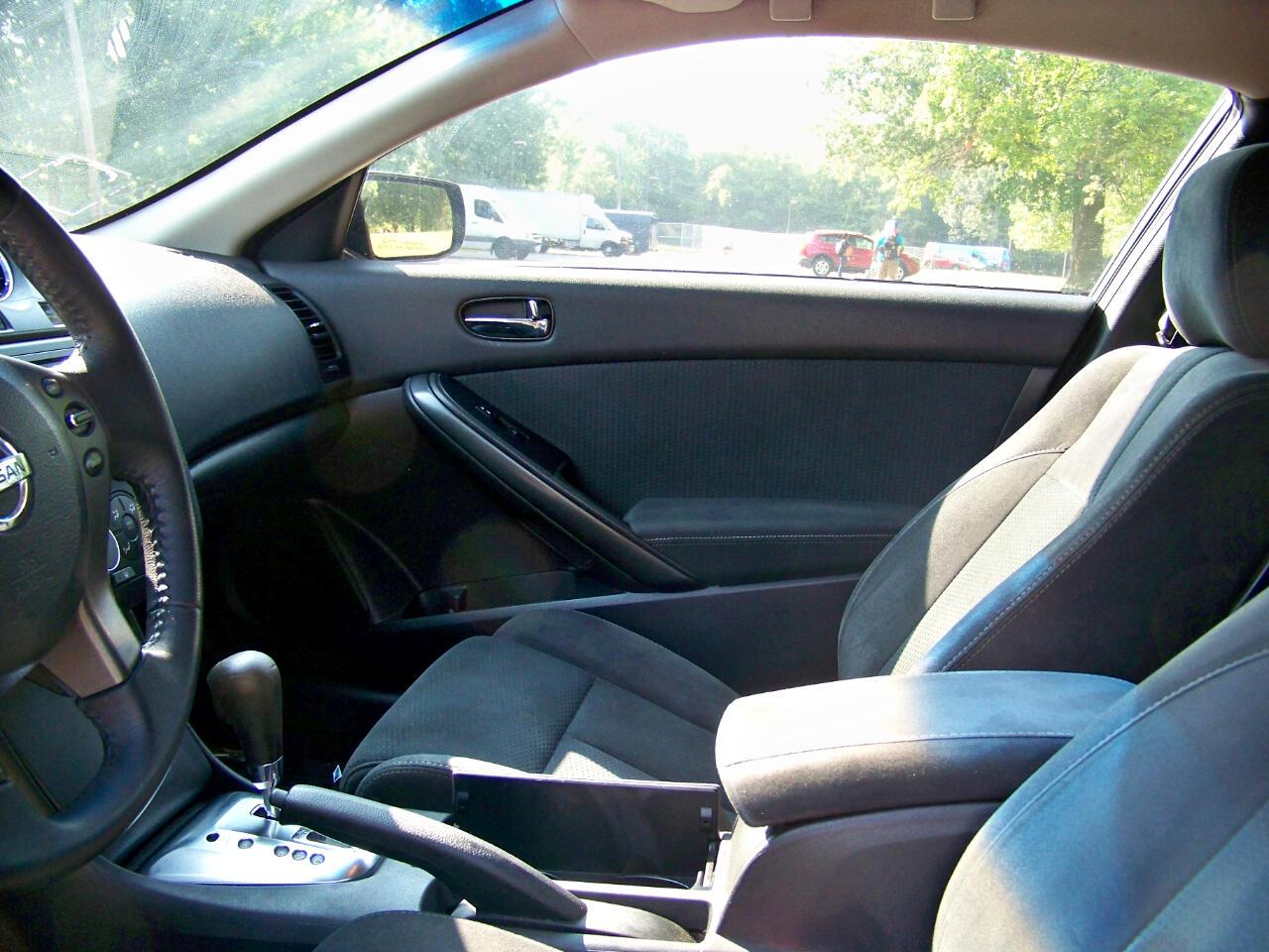 Nissan Altima 2.5 S CVT Coupe 2013