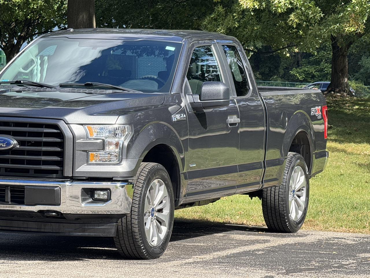 Ford F-150 photo 19