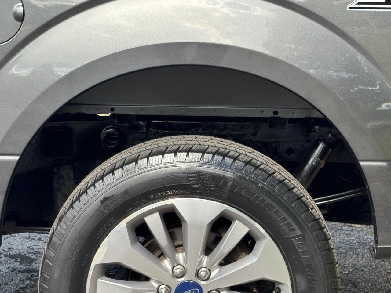 Ford F-150 photo 24