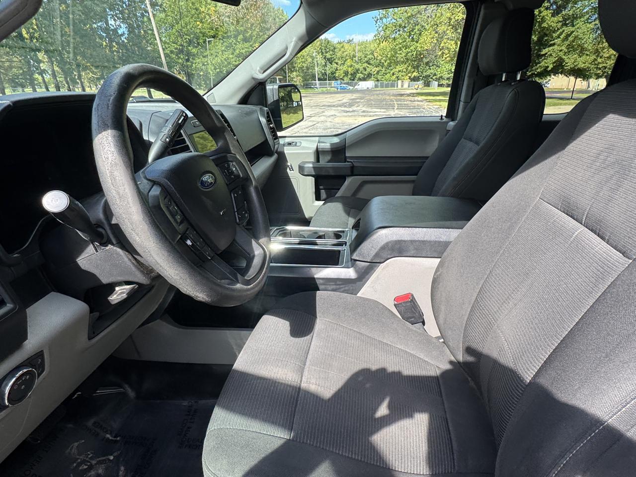 Ford F-150 photo 27