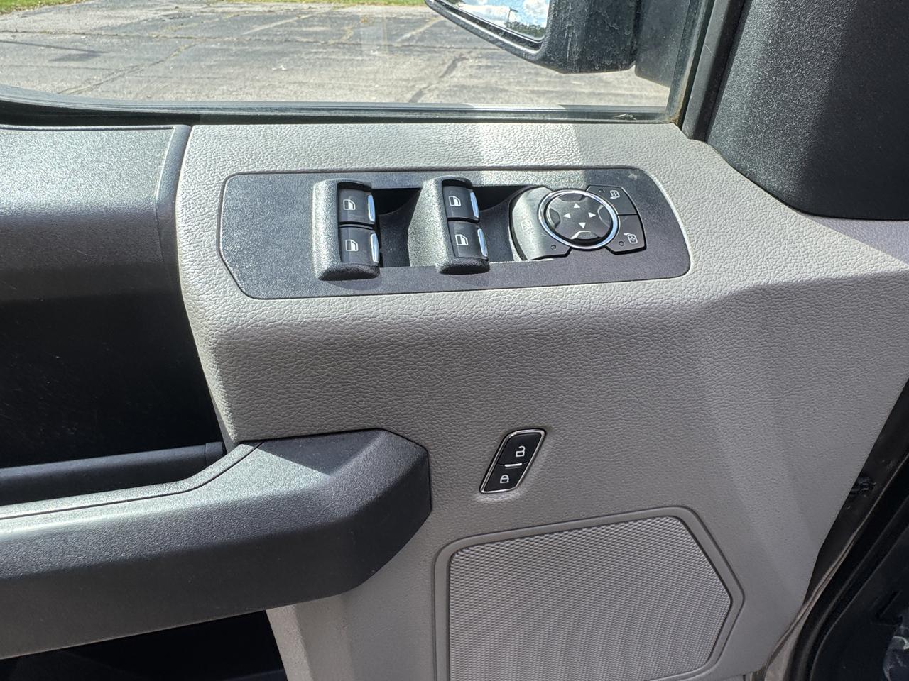 Ford F-150 photo 29