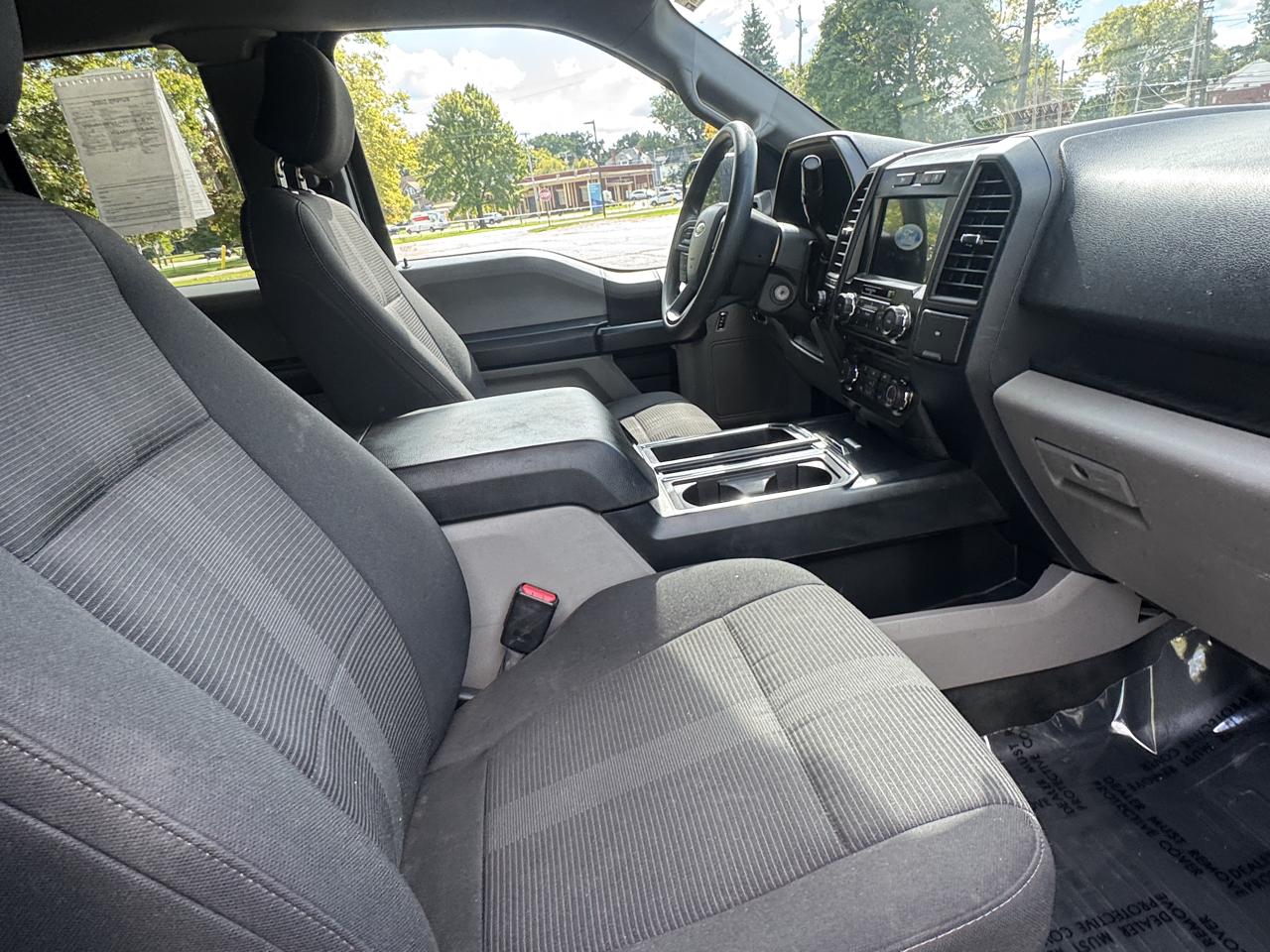 Ford F-150 photo 33