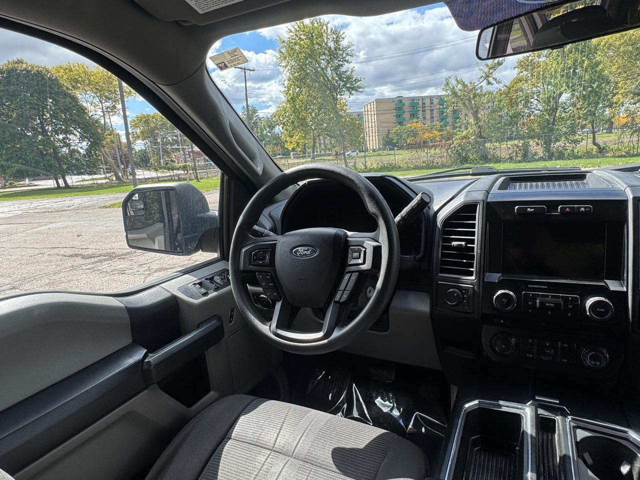 Ford F-150 photo 47