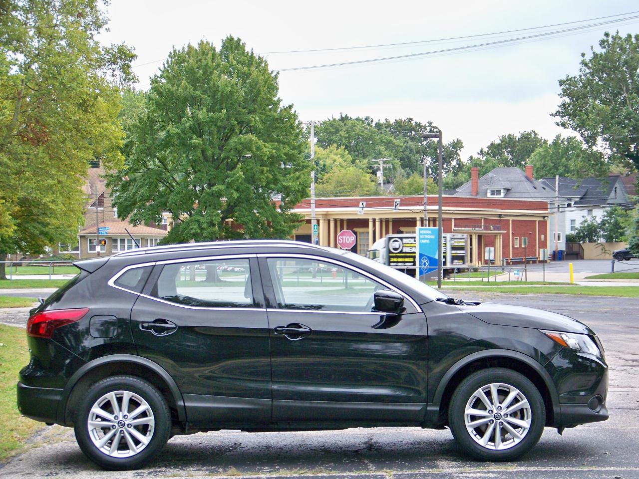 Nissan Rogue Sport SV AWD 2019